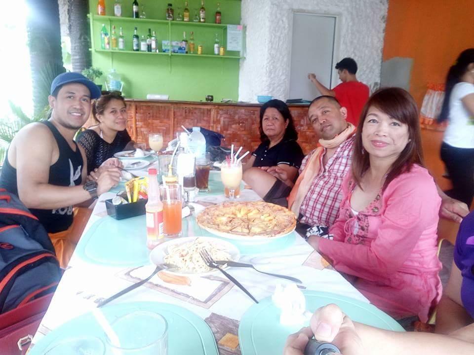 Guanna'S Place Room And Resto Bar 로곤 외부 사진