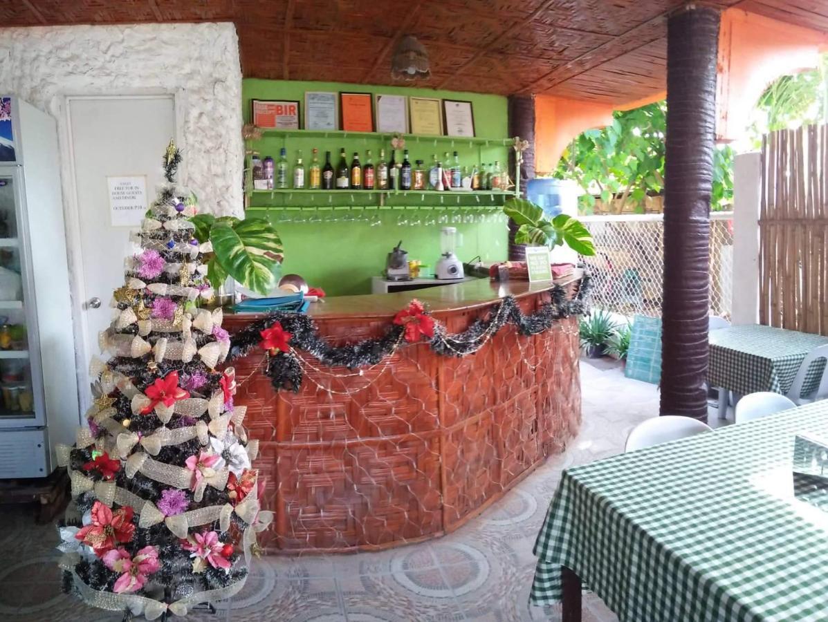 Guanna'S Place Room And Resto Bar 로곤 외부 사진